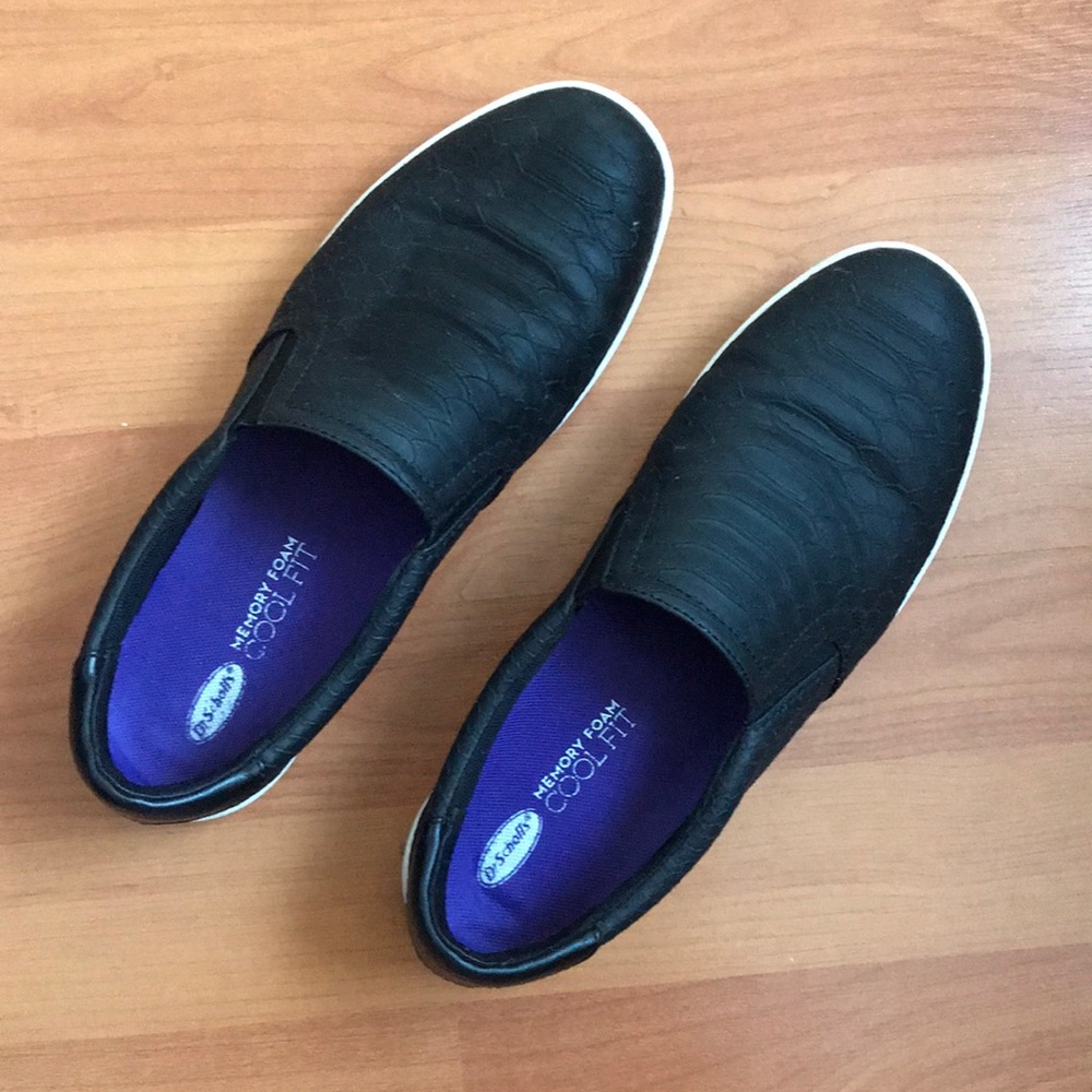 Black Dr. Scholl’s Shoes